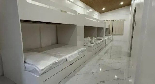 Вилла с видом на сад Caliraya Heights Resorts and Events Place