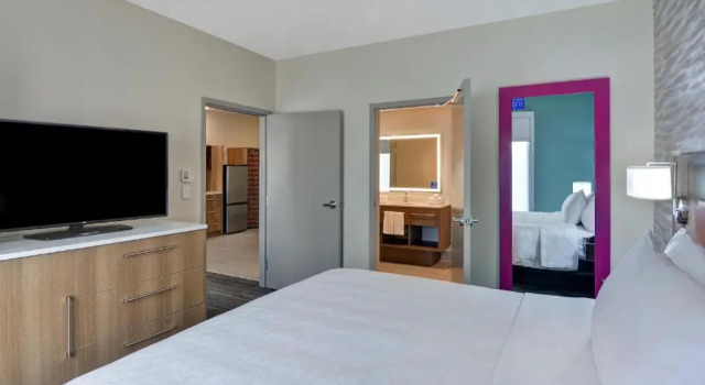 Двухместный люкс c 1 комнатой Home2 Suites By Hilton Savannah Midtown, Ga