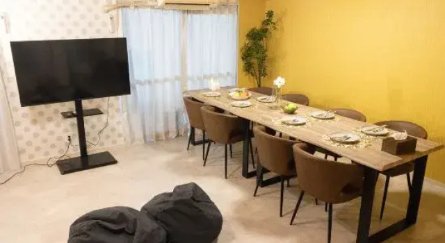 Shinjuku | Maximum 8ppl | Double 4 | 3-minute walk from the station | 40sqm private | 202, Забронировать Отель Синдзюку Токио, рядом с Hanazono Shrine