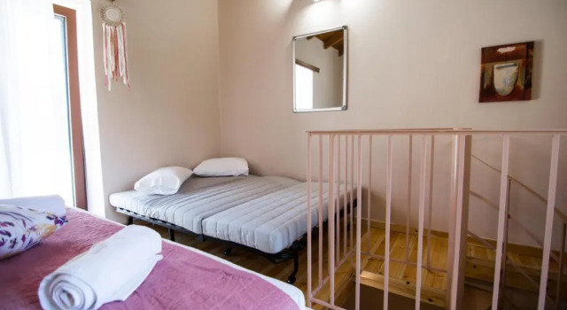 Papa-Antonis Stone House