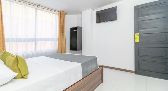 Hotel 52
