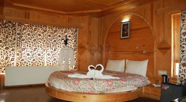 Hotel Paradise Inn