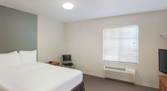 WoodSpring Suites Jacksonville Southeast, Book Hotel Jacksonville Florida