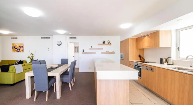 Апартаменты с 3 комнатами Lanai Riverside Apartments