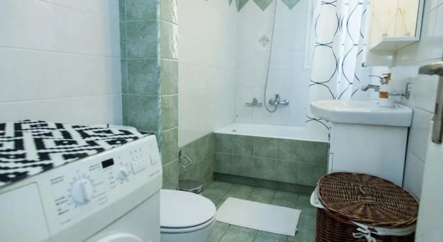 Апартаменты Cozy apt in Peristeri near Metro station