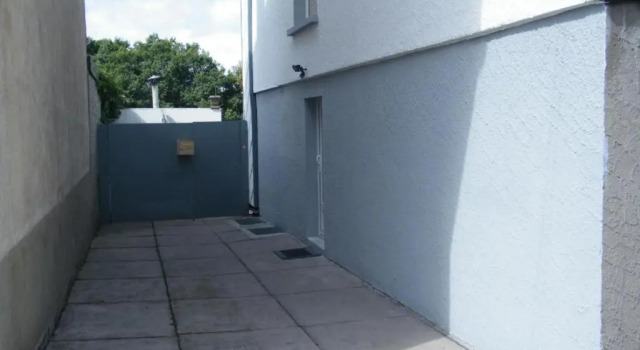 Апартаменты Цокольный этаж Chez Laurent et Sandrine - parking - jusquà 4 chambres - possibilité de petit-déjeuner - possibilité spa privatif - possibilité piscine à 20 minutes