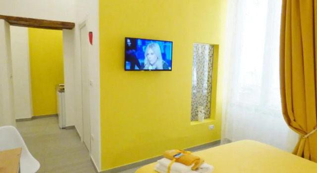 B&B Lemon Flats, Забронировать Отель «постель и завтрак» Отели Неаполя с парковкой, рядом с Кафедральный собор Неаполя, Парковка