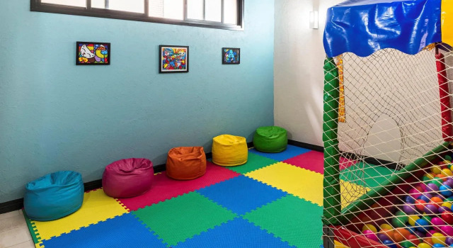 Aparthotel Adagio Curitiba Parque Barigui, Забронировать Отель Куритиба Парана, рядом с Парк Баригуи