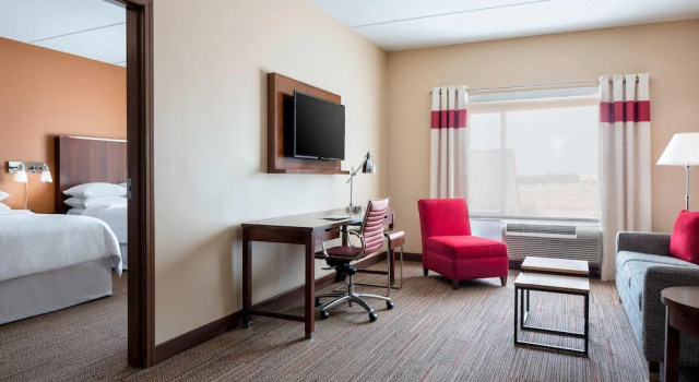 Люкс c 1 комнатой Four Points by Sheraton Dallas Fort Worth Airport North