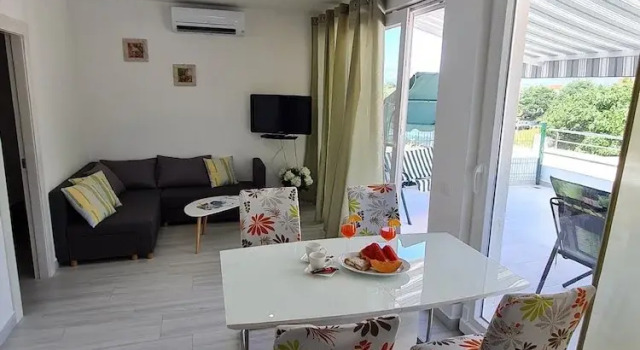 Luxury Apartment Ani II