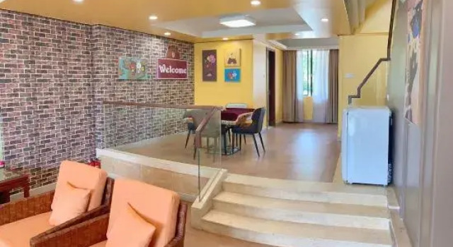 Yuet Hong Bridge Resort Hotel, Rezerwuj Ośrodek wypoczynkowy Hotele w Jiangmen z parkingiem, Parking