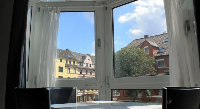 Messe - Ferienwohnung Kuthsweg, Забронировать Апартаменты/квартира Лиренфельд Дюссельдорф, рядом с Центр классических автомобилей