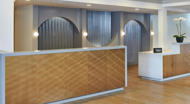 DoubleTree by Hilton Hotel Berkeley Marina, Забронировать Отель Отели и гостиницы Беркли, Отель