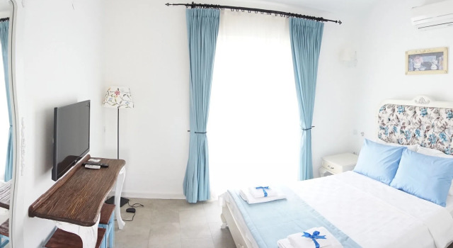 Tarcin Alacati Otel