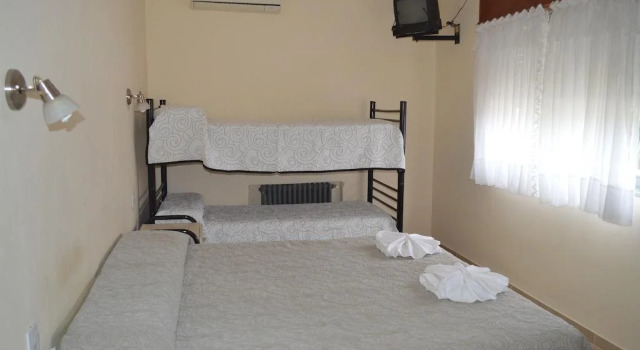 Hotel Magnete, Rezerwuj Hotel Villa Carlos Paz 