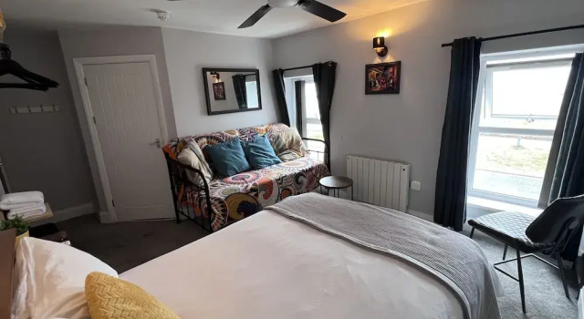 Трёхместный номер Superior рядом с пляжем Hoopers Sandy Beach Guest Rooms