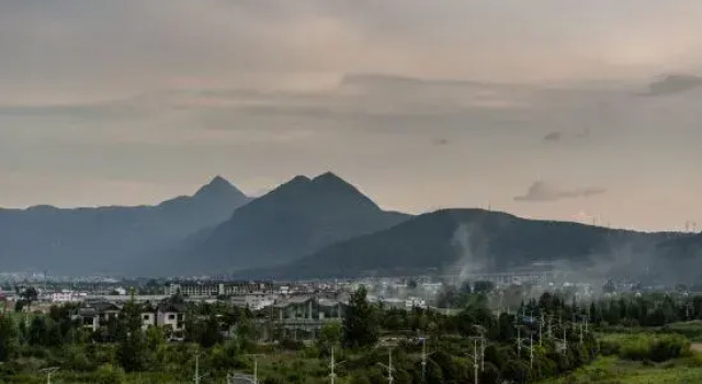 Puya Court · Snow Mountain View | Sky Garden Resort Homestay (Shuhe Ancient Town, Lijiang), Prenota Resort Hotel a Lijiang con parcheggio, Parcheggio