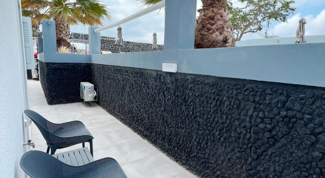 Номер Standard White Lily Suites & Lofts