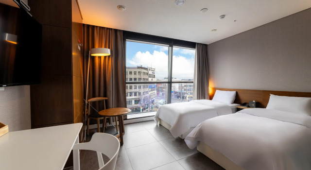 Двухместный номер Superior Hotel The Designers Seoul Station
