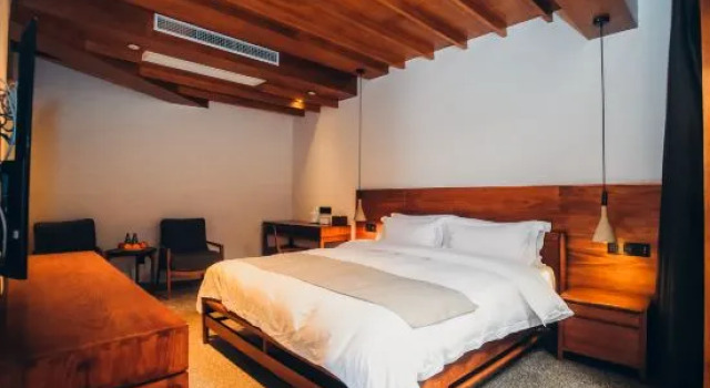 Люкс Waiting Hotel (Shanghai Jinqiao Store)