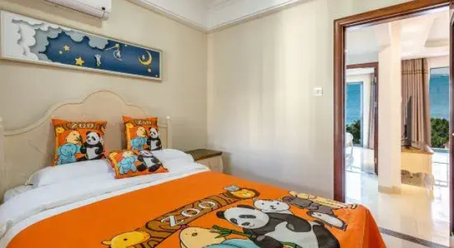 Четырёхместный семейный люкс с 2 комнатами с видом на море The Mediterranean Bay Vacation Apartment (Yemeng Promenade in Sanya Bay