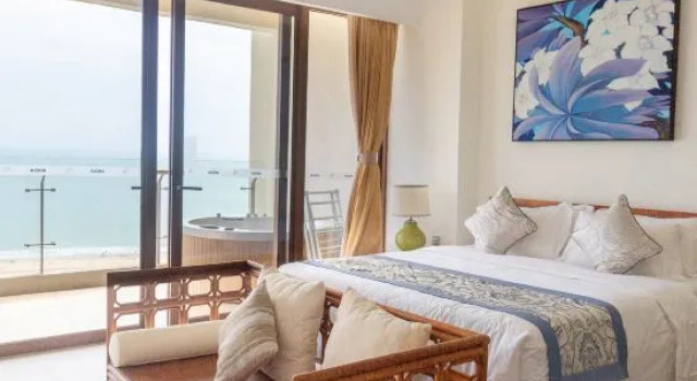 Люкс с 3 комнатами с видом на море Aloha Oceanfront Suite Resort