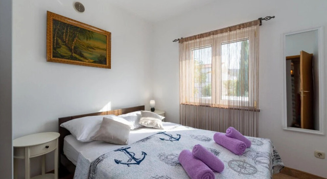 Nice Apartment in Rovanjska / Jasenice With 2 Bedrooms and Wifi, Забронировать Апартаменты/квартира Рованьска Starigrad-Paklenica Riviera