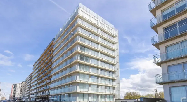 Apartment on Zeedijk With Sea Views, Prenota Appartamento Hotel a Flanders con parcheggio, Parcheggio