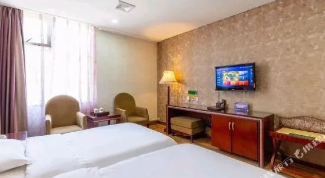 Xinrong Business Theme Hotel, Забронировать Отель Отели Синин с парковкой, рядом с Mojia Street, Парковка