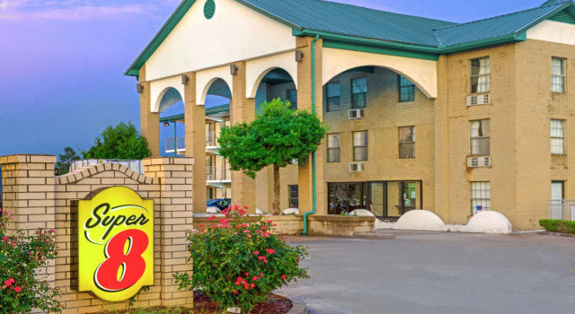 Super 8 Lakeland, Boek Mini-hotel Hotels in Lakeland met parkeren, Parkeren