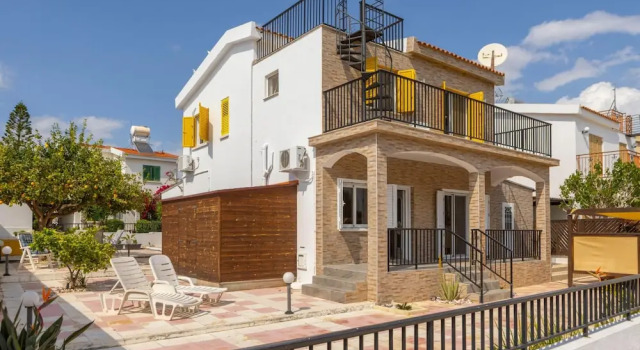 Ayia Thekla Sea Breeze Villa, Забронировать Вилла Виллы Айия-Напа, рядом с Пляж Лиопетри, Вилла
