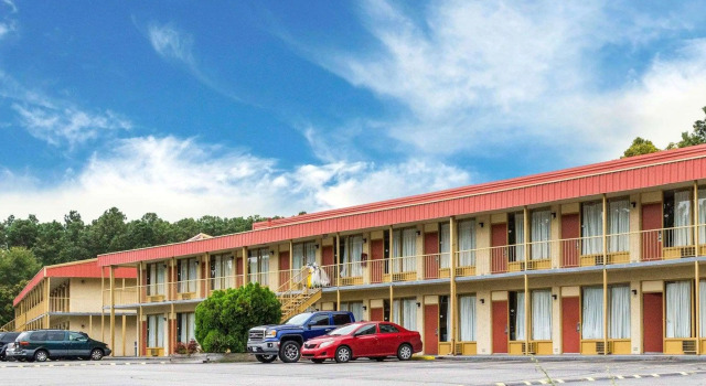 Econo Lodge Petersburg - Fort Lee, Забронировать Отель Питерсберг Виргиния