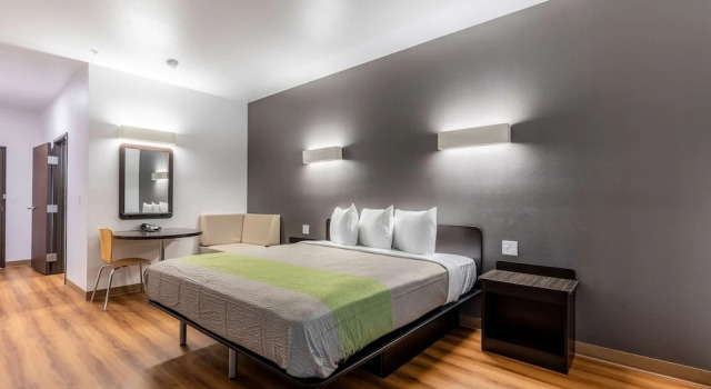 Двухместный номер Standard Motel 6-Las Vegas, NV - Motor Speedway
