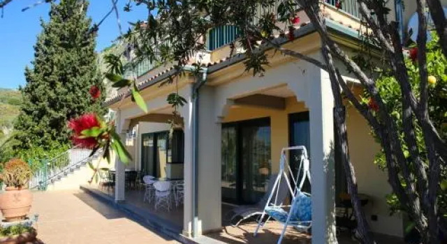 Taormina Design Apartment, Забронировать Апартаменты/квартира Апартаменты Таормина, рядом с Железнодорожный вокзал Таормина – Джардини Наксос, Апартаменты/квартира