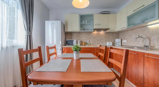Коттедж Holiday Home Mirna Vala