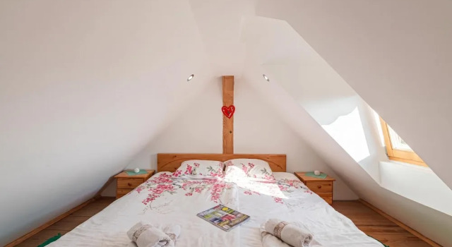 Vineyard Chalet Hansel and Gretel, Reserva ahora Chalet de montaña Cabañas en Dolenjska, Cabaña