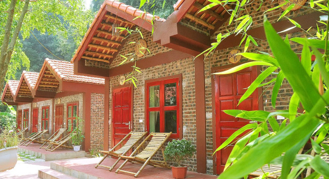 Бунгало с видом на горы Tam Coc Central Bungalow - Hostel