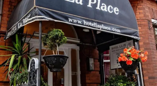 Hotel La Place