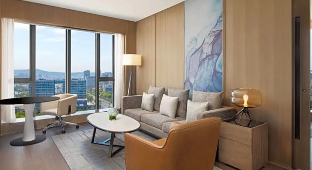 Двухместный люкс Executive c 1 комнатой Courtyard by Marriott Nanjing Jiangning