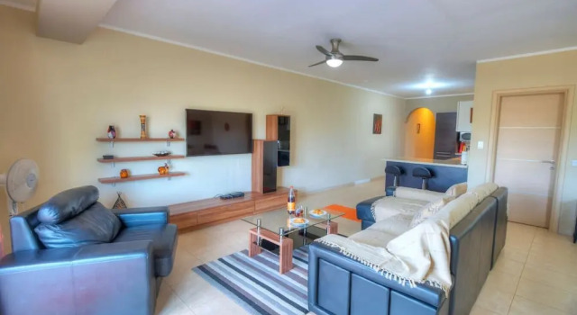 Spacious Apartment With Pool in Misrah Simar Qala