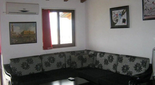 Hotel Mesdheu Velipoje