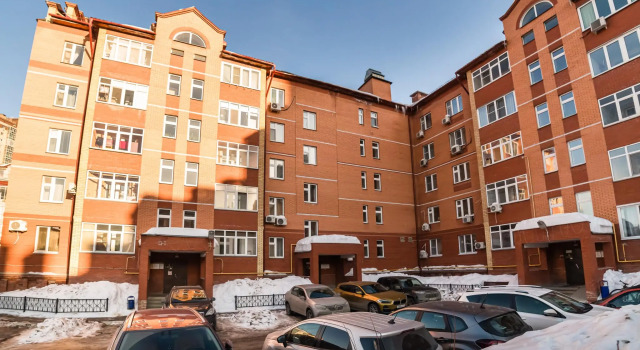 Zhiloy kvartal on 34 Chistopolskaya Street, Prenota Appartamento Hotel a Tatarstan con parcheggio, Parcheggio