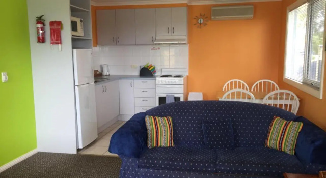 Апартаменты Lakeside At mallacoota