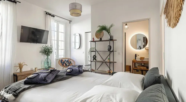 Sublime 2 Bedroom Apart.- Cannes Residential Area, Забронировать Апартаменты/квартира Отели Канн с парковкой, рядом с Le Croisette Casino Barriere de Cannes, Парковка
