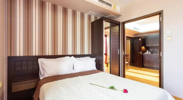 Апартаменты с 2 комнатами CityHome Aparthotel