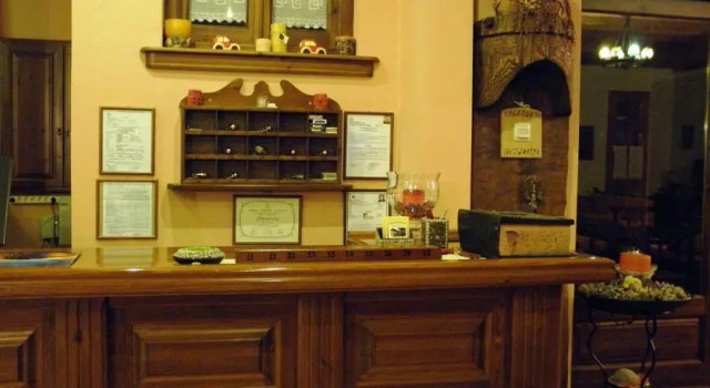 Hotel Mpakou, Rezervovat Hotel Hotely v Ioannina Regional Unit se snídaní, Snídaně