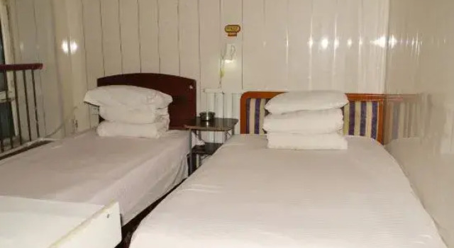 xishanzhaodaisuo, Book Hotel Hotels in Xinjiang with Parking, Parking