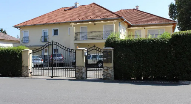Апартаменты Otto Apartment
