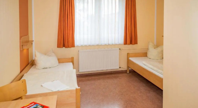 JUGENDGASTEHAUS DRESDEN - Hostel, Забронировать Хостел Фридрихштадт Дрезден, рядом с Дрезденская государственная оперетта