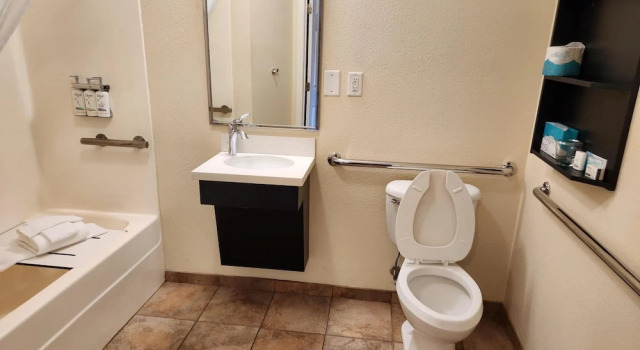 Люкс c 1 комнатой Candlewood Suites Greenville NC by IHG